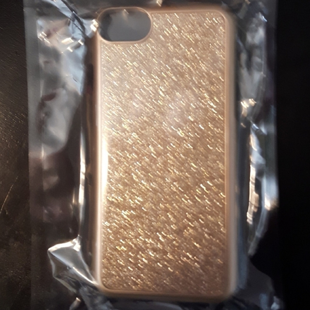 iPhone Cases - Picture 5 of 6